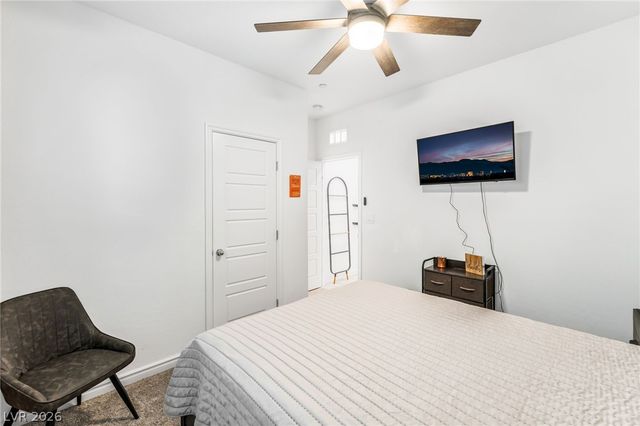 8859 Mountain Lion Avenue, Las Vegas, NV 89166