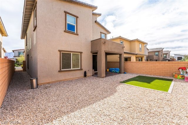 8859 Mountain Lion Avenue, Las Vegas, NV 89166