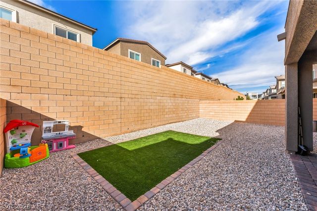 8859 Mountain Lion Avenue, Las Vegas, NV 89166