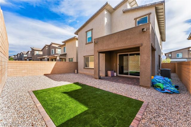 8859 Mountain Lion Avenue, Las Vegas, NV 89166