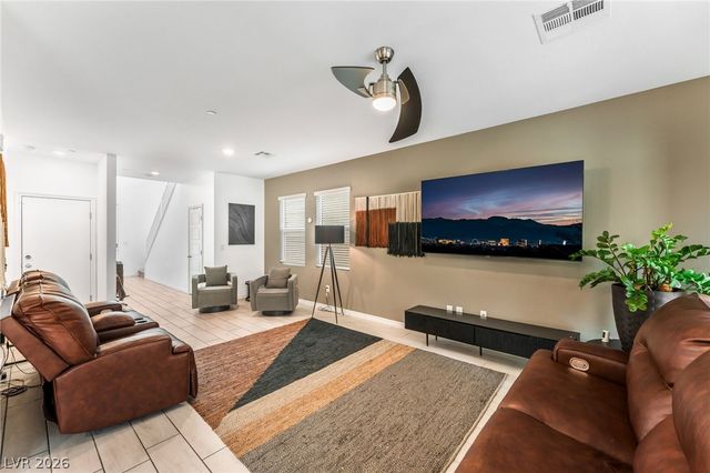 8859 Mountain Lion Avenue, Las Vegas, NV 89166