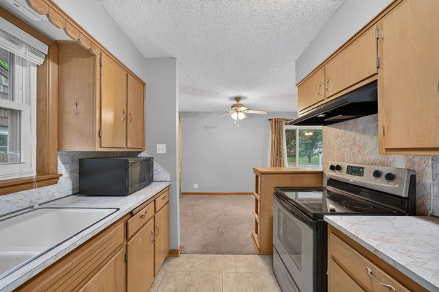 2218 S Elpyco, Wichita, KS 67218