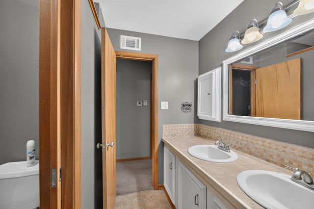 2218 S Elpyco, Wichita, KS 67218