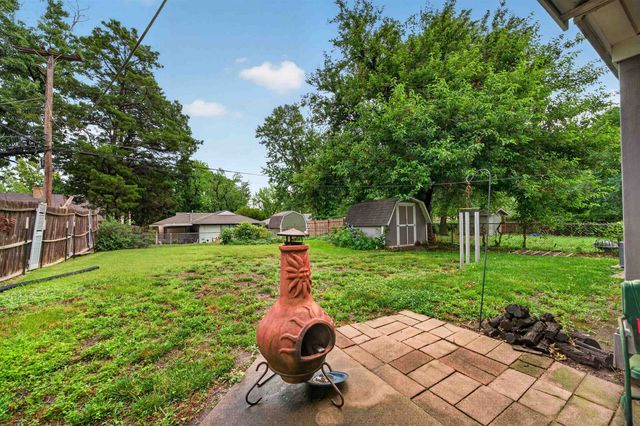 2218 S Elpyco, Wichita, KS 67218