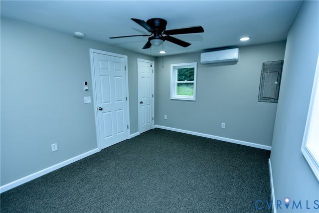 416 S Virginia St, Farmville, VA 23901