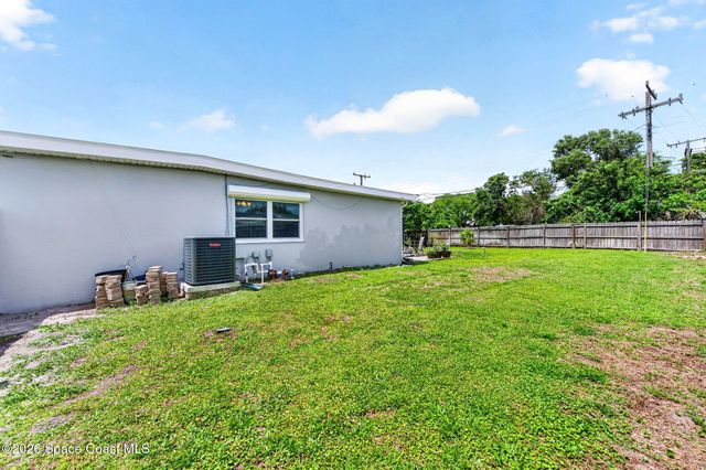 713 NE James Circle NE, Palm Bay, FL 32905