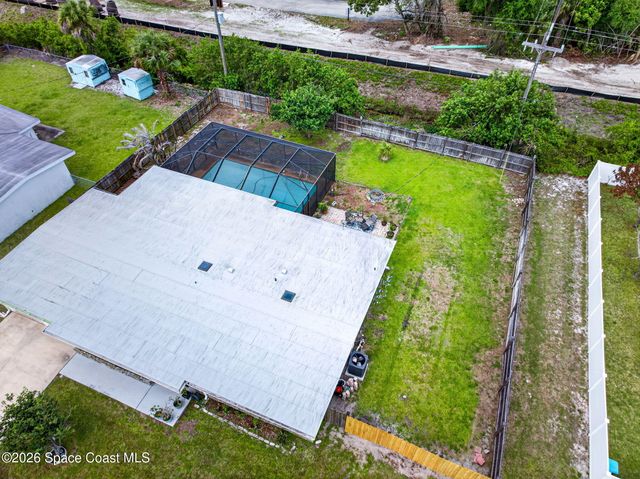 713 NE James Circle NE, Palm Bay, FL 32905