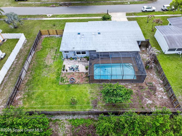 713 NE James Circle NE, Palm Bay, FL 32905