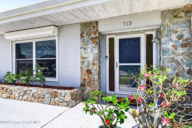 713 NE James Circle NE, Palm Bay, FL 32905