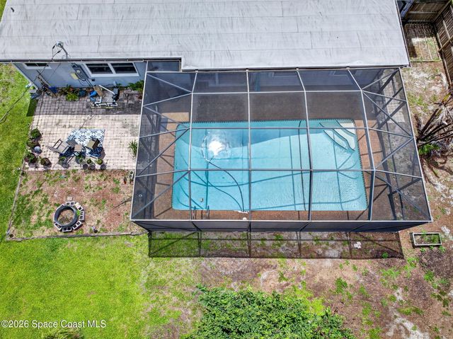 713 NE James Circle NE, Palm Bay, FL 32905