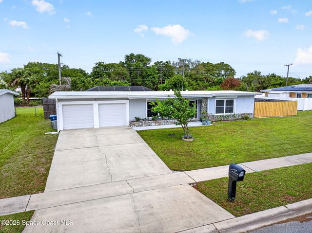 713 NE James Circle NE, Palm Bay, FL 32905