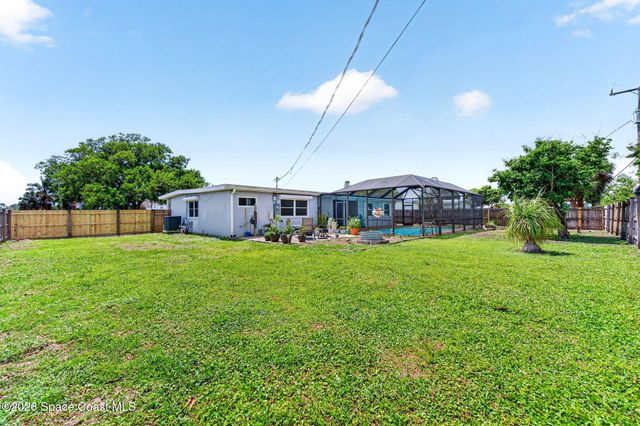 713 NE James Circle NE, Palm Bay, FL 32905