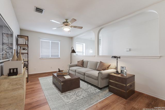 59 Rainy Ave, San Antonio, TX 78240