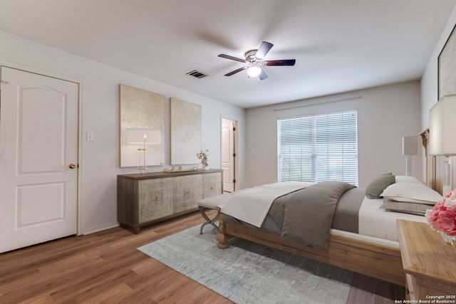 59 Rainy Ave, San Antonio, TX 78240