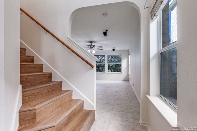 59 Rainy Ave, San Antonio, TX 78240