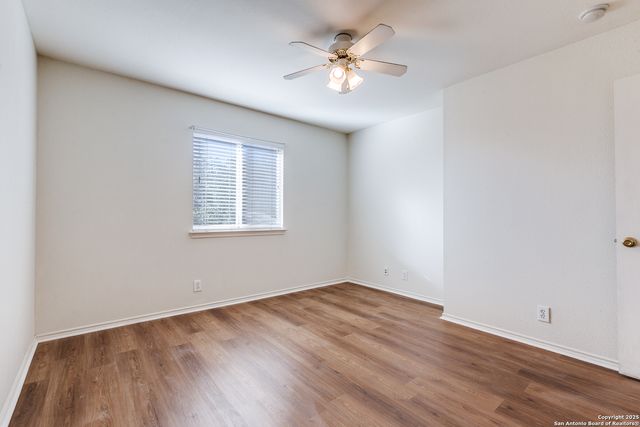 59 Rainy Ave, San Antonio, TX 78240