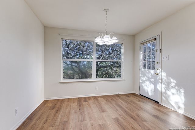 59 Rainy Ave, San Antonio, TX 78240