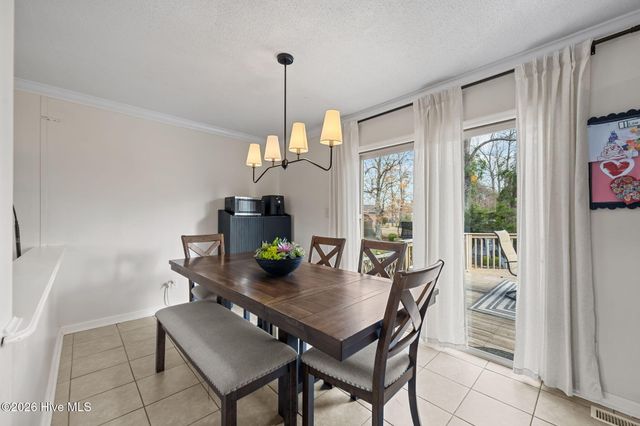 100 Estate Drive, Jacksonville, NC 28540