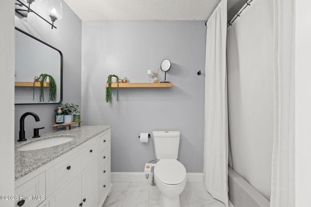 100 Estate Drive, Jacksonville, NC 28540