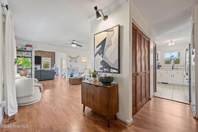 100 Estate Drive, Jacksonville, NC 28540