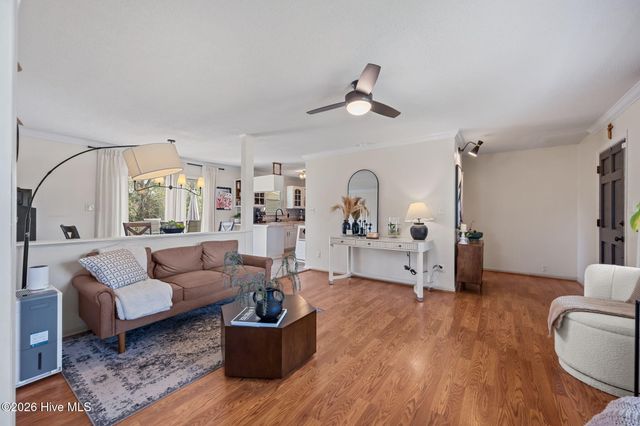 100 Estate Drive, Jacksonville, NC 28540