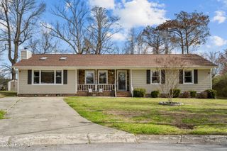 100 Estate Drive, Jacksonville, NC 28540