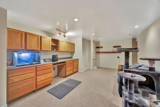 11897 Winston Circle, Forest Park, OH 45240