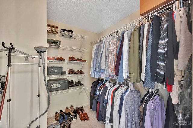 11897 Winston Circle, Forest Park, OH 45240