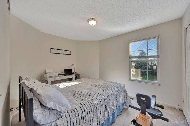 11897 Winston Circle, Forest Park, OH 45240