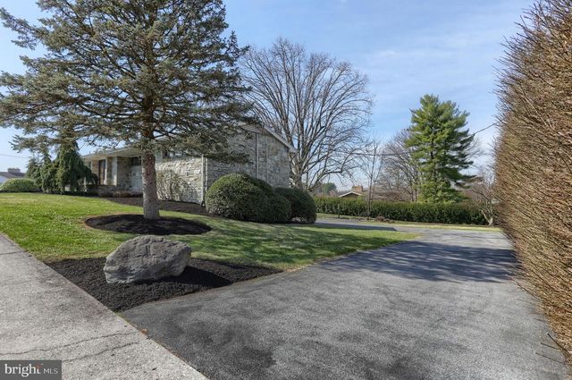 129 S CENTER ST, Cleona, PA 17042