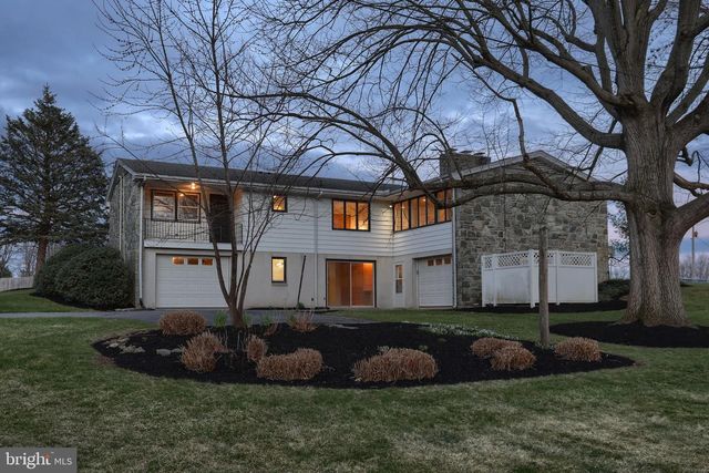 129 S CENTER ST, Cleona, PA 17042