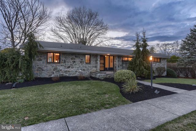 129 S CENTER ST, Cleona, PA 17042