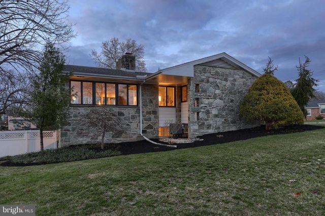 129 S CENTER ST, Cleona, PA 17042