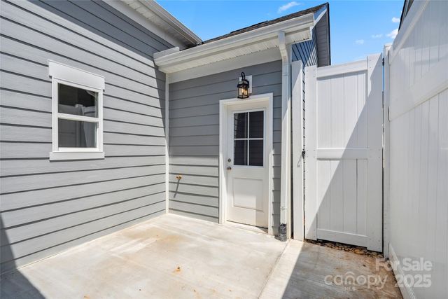 135 Cherry Springs Lane 12-D, Asheville, NC 28804