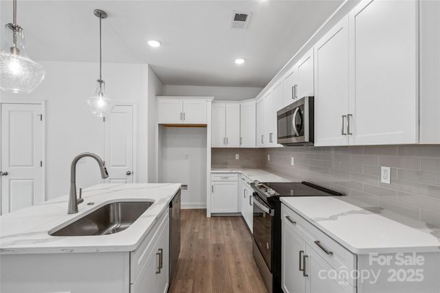 135 Cherry Springs Lane 12-D, Asheville, NC 28804