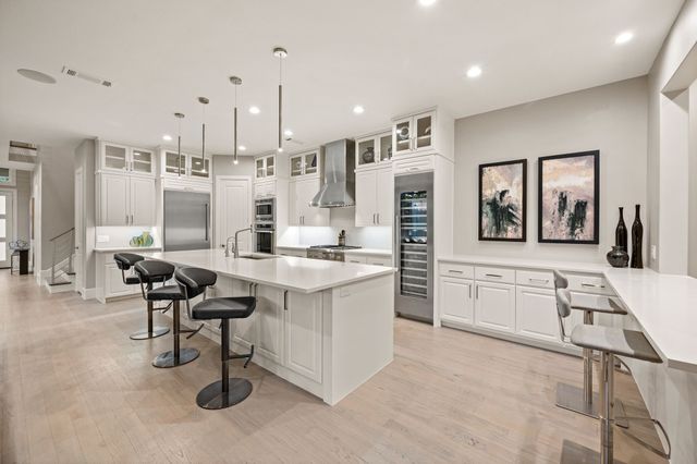 6811 Del Norte Lane, Dallas, TX 75225