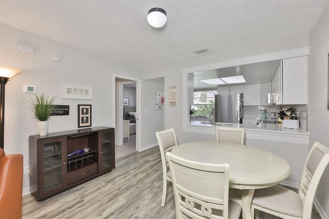 2009 HALMROCK PLACE 176, Sun City Center, FL 33573