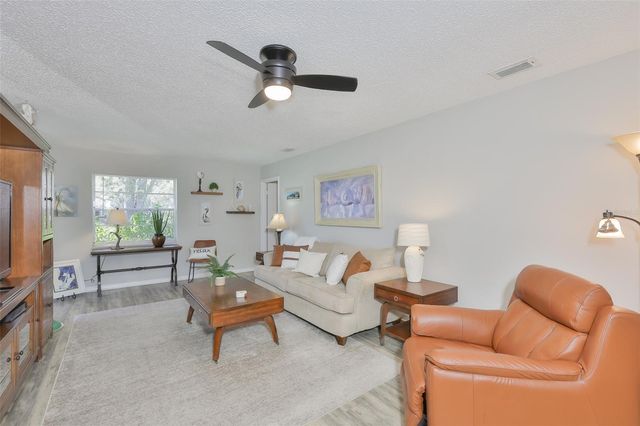 2009 HALMROCK PLACE 176, Sun City Center, FL 33573