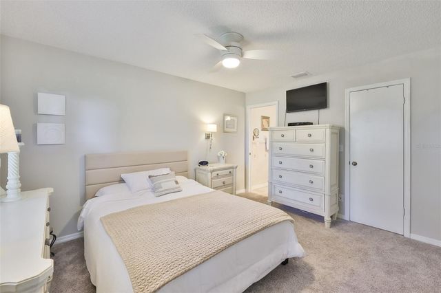 2009 HALMROCK PLACE 176, Sun City Center, FL 33573