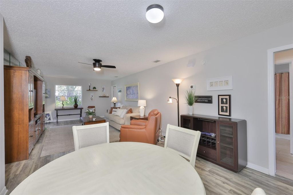 Image 9 of property listing at 2009 HALMROCK PLACE 176, Sun City Center, FL 33573