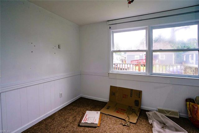 26 Fiske ST, Portsmouth, VA 23702