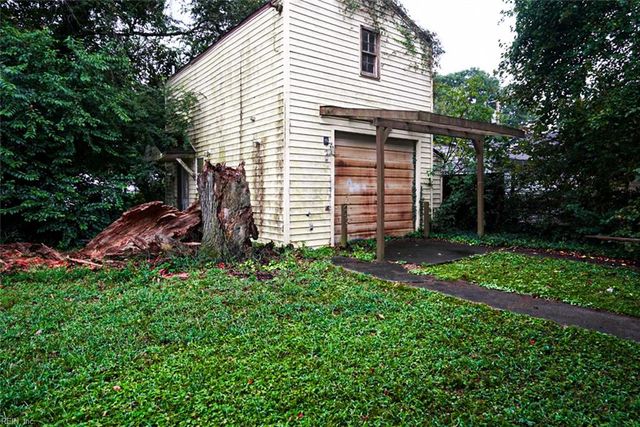 26 Fiske ST, Portsmouth, VA 23702