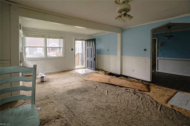 26 Fiske ST, Portsmouth, VA 23702
