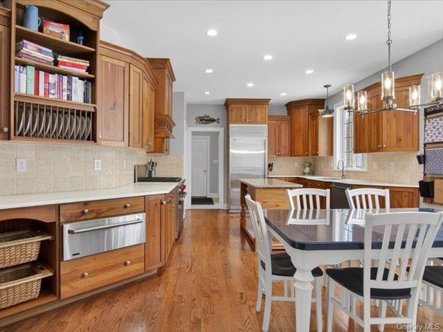 2 Stable Lane, Call Listing Agent, NY 12866