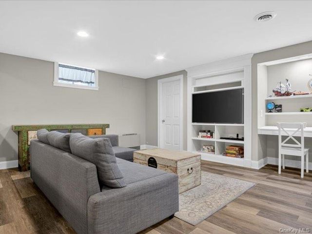 2 Stable Lane, Call Listing Agent, NY 12866
