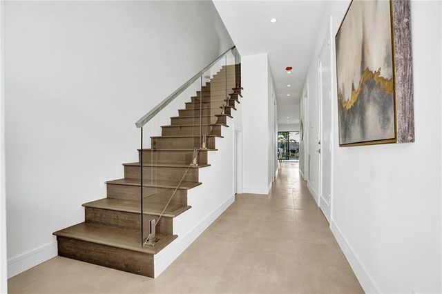 1211 SE 1st Street, Fort Lauderdale, FL 33301