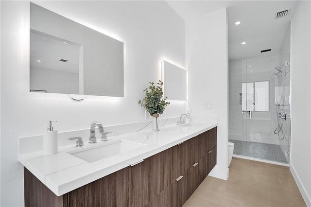 1211 SE 1st Street, Fort Lauderdale, FL 33301