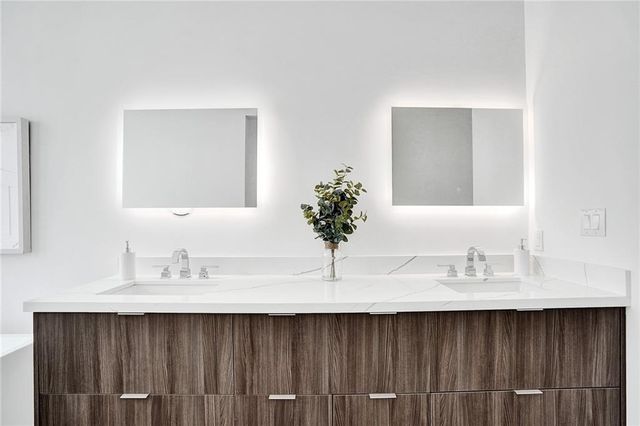 1211 SE 1st Street, Fort Lauderdale, FL 33301