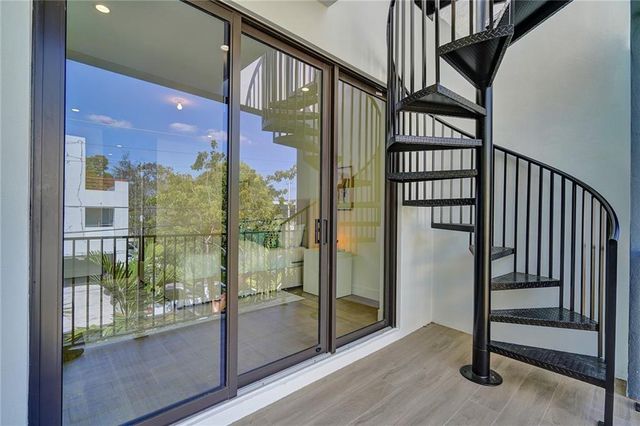 1211 SE 1st Street, Fort Lauderdale, FL 33301