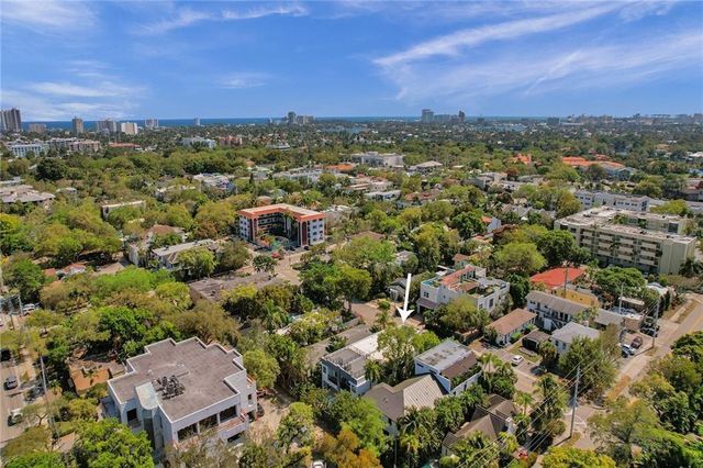 1211 SE 1st Street, Fort Lauderdale, FL 33301